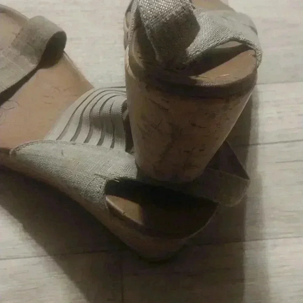 Skechers Cork Wedge Heeled Sandals Luxe Foam Strappy Comfort Platform Size 8